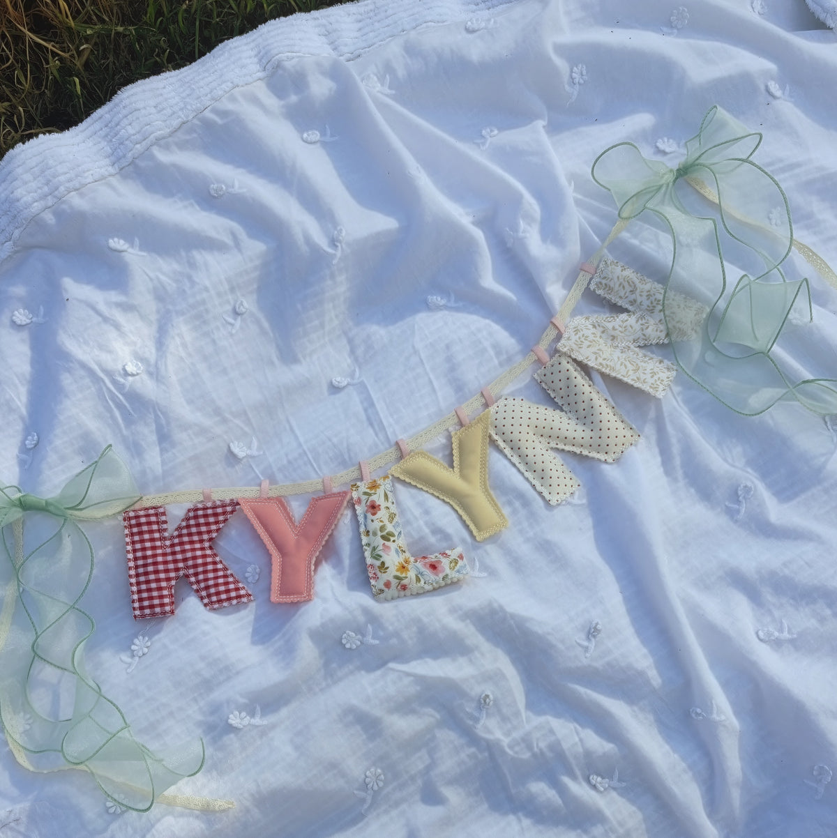 Scalloped Edge Quilted Name Banner