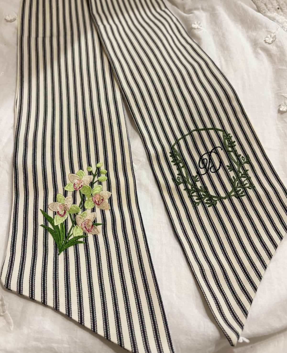 Everyday Wreath Sash | Embroidered Door Hanging